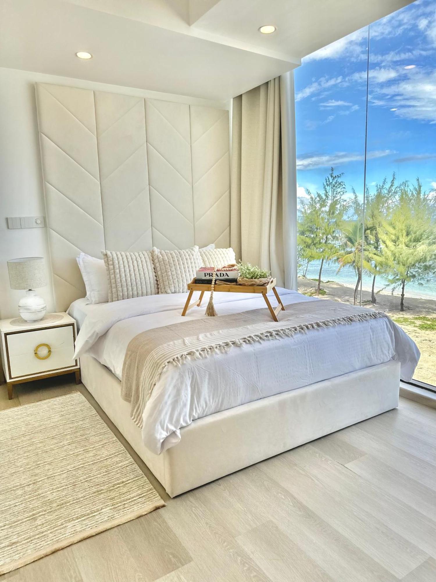 Lazzlla Beach Front Apartments Hulhumale Exterior photo